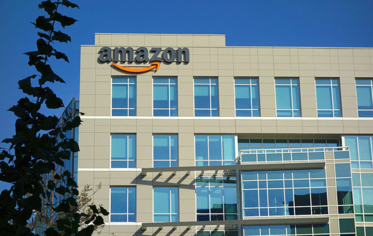 Over 500 Amazon workers decry “non-data-driven” logic for 5-day RTO policy